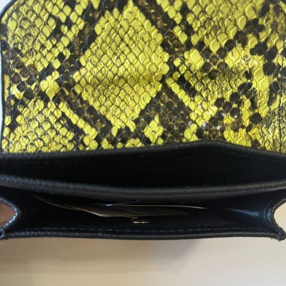Snakeskin Print Card Wallet / Python Pattern Zip Around / Yellow / Black- NWT - Picture 4 of 5